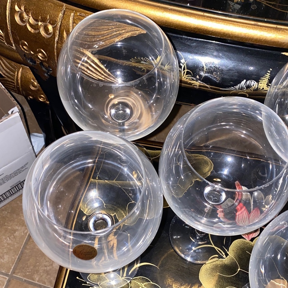 Elegant Crystal D’Arques Clear Wine Glass Set of 5 - Picture 7 of 8